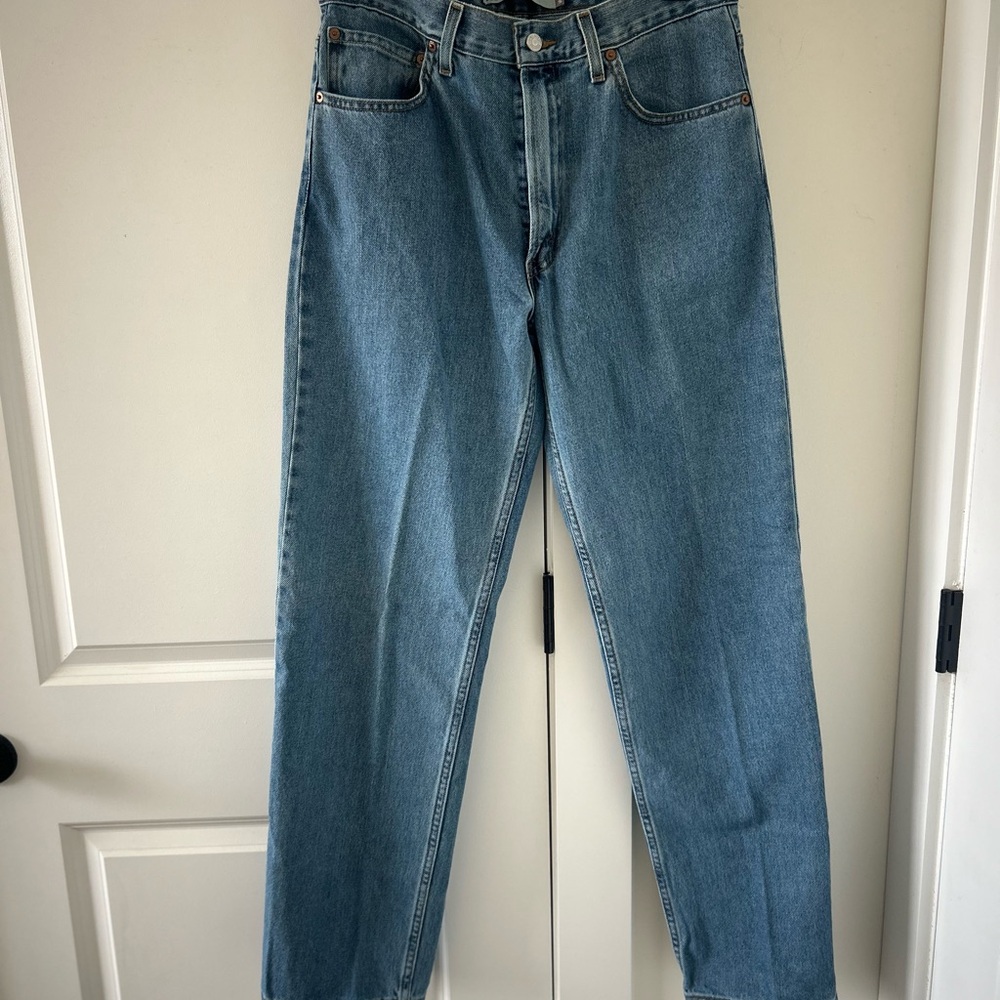 Y2K Levi’s 550 Medium Wash